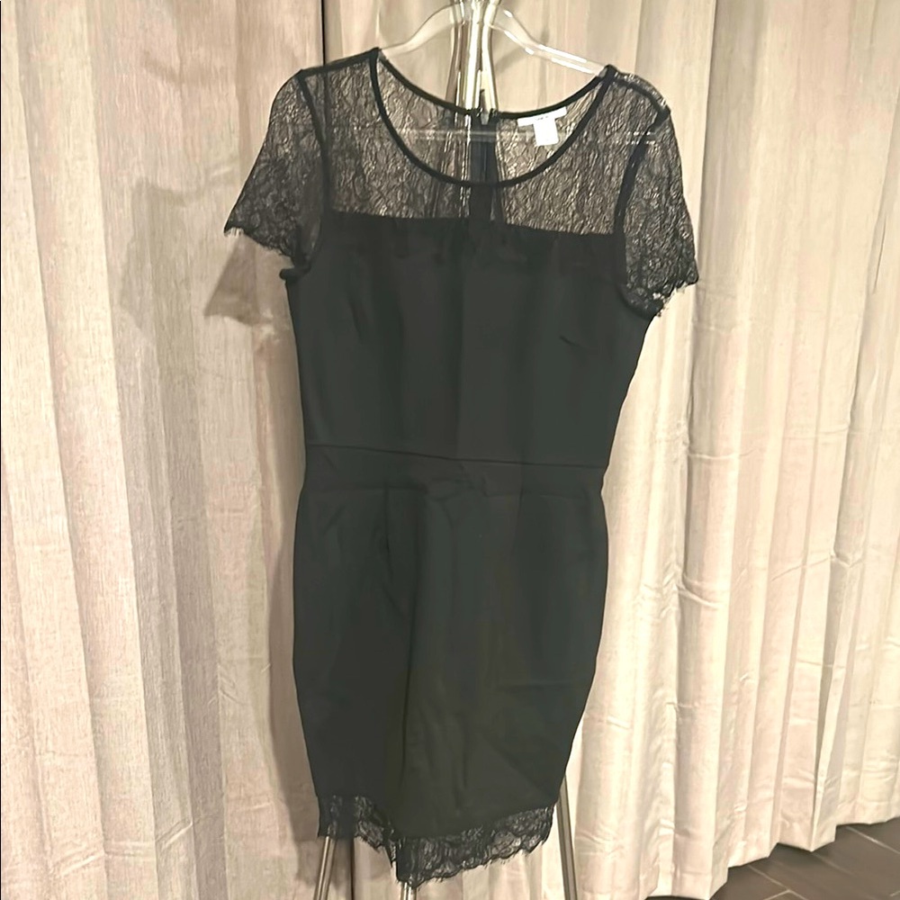 Bar III Black Sheath Mini Dress Scoop Neck Short Sleeve
NWOT